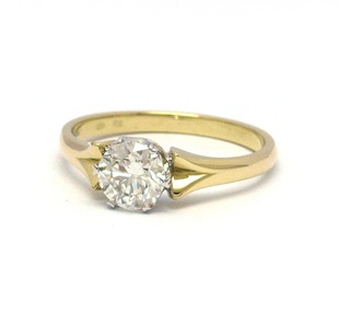 Zlatý prsten s diamantem 0,30ct 
